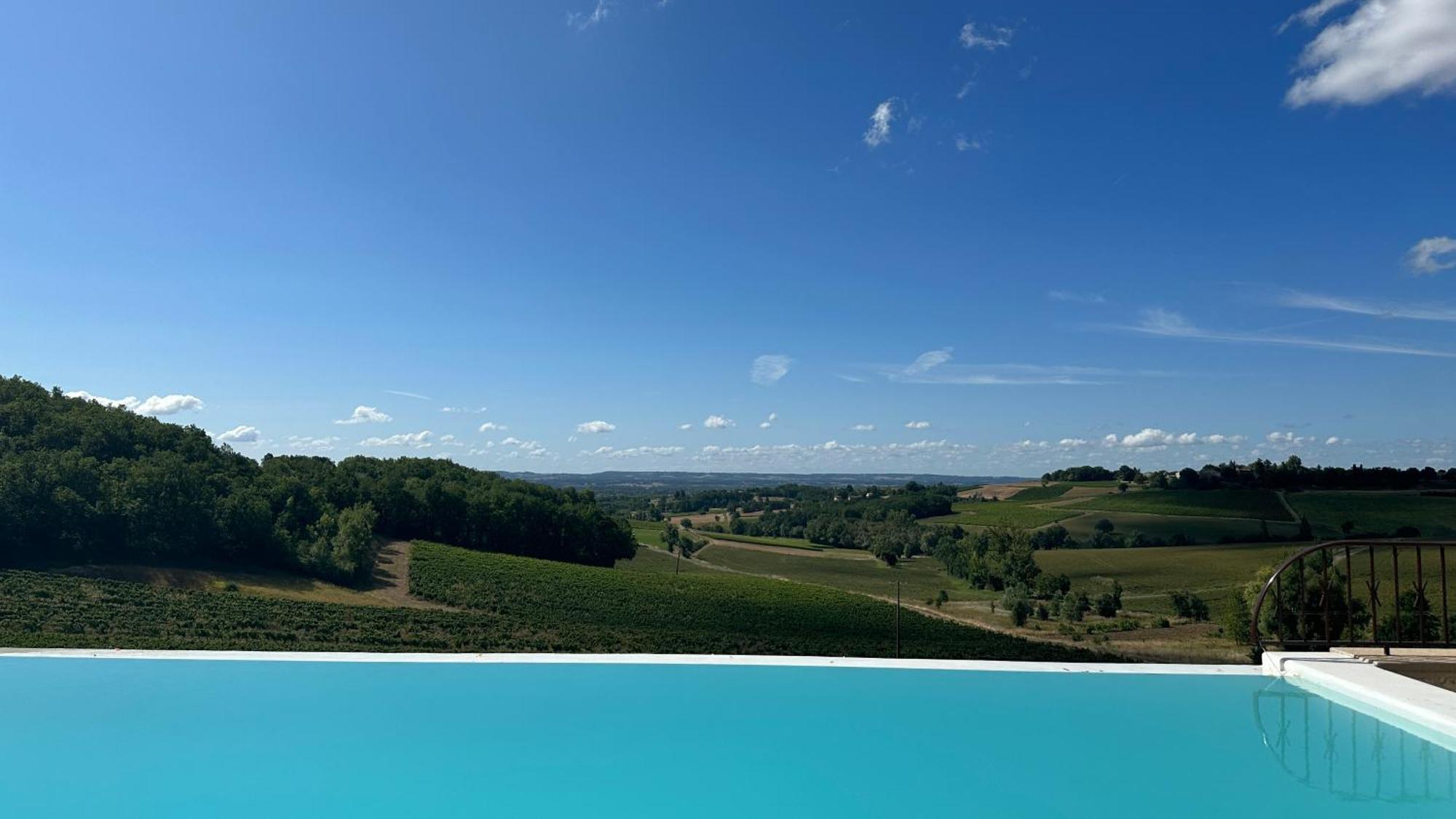 Chateau Lecusse - La Grande Roche - Hotel, Spa, Boutique & Restaurant Broze Экстерьер фото